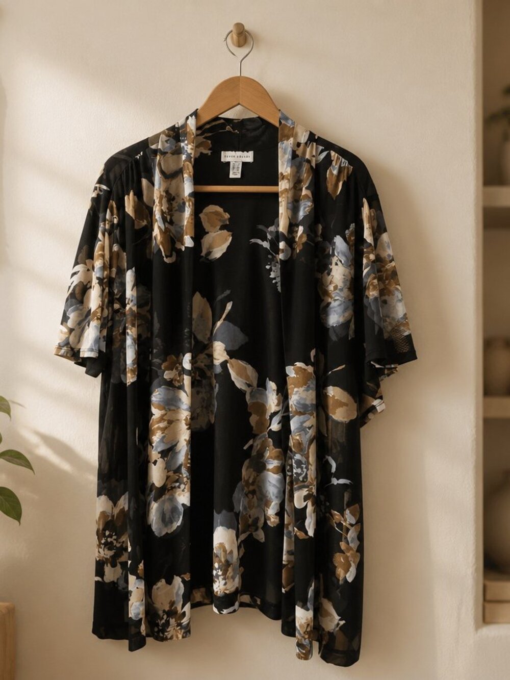 Susan Graver Komono Black Floral Womens Plus Size 2X